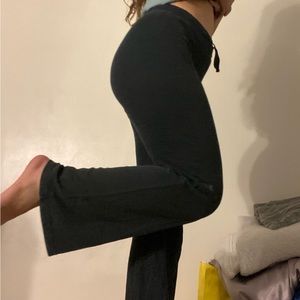 Dark Grey Underarmor Sweatpants